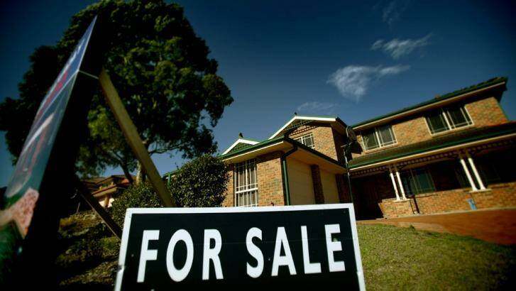 Sydney's median asking price jumped $10,600 in a week. Photo: Louise Kennerley