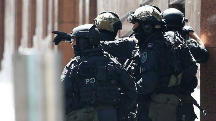 Police near the siege site in Martin Place, Sydney. Photo: Daniel Munoz