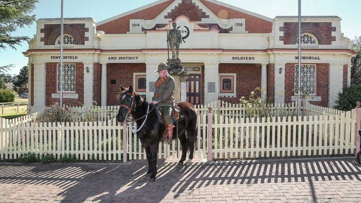 Jim Hamilton and Bundygun outside the Tenterfield and District Soldiers Memorial. Photo: Peter Reid