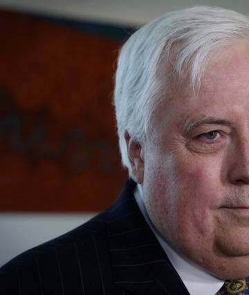 Clive Palmer says he won't be making a deal with the government on the renewable energy target. Photo: Andrew Meares