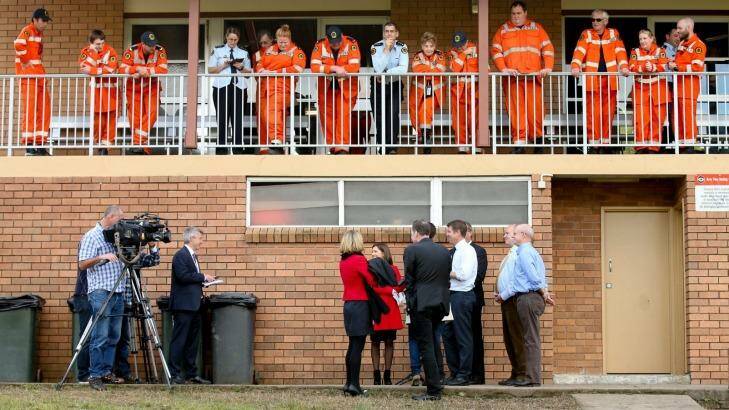 NSW Premier Mike Baird visits SES volunteers in Dungog. Photo: Ryan Osland ROS
