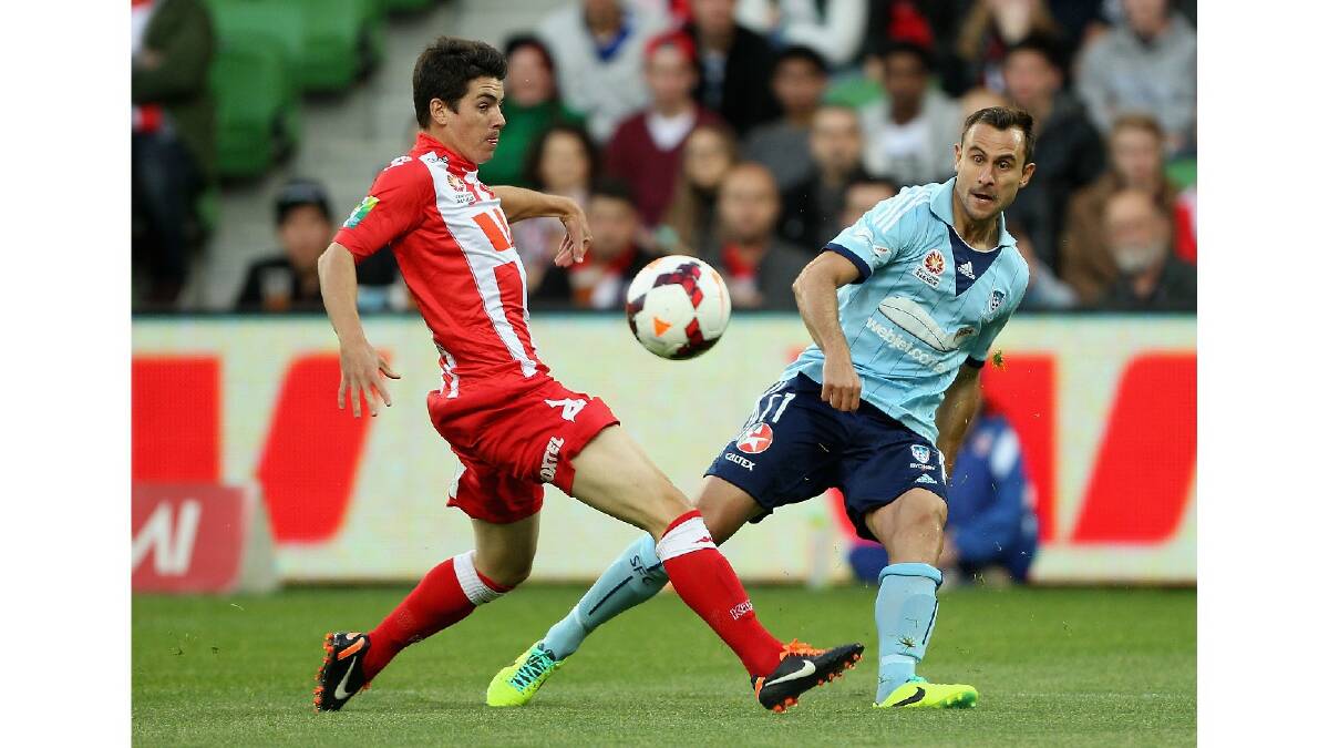 Richard Garcia of Sydney passes the ball during the round six A-League match between the Melbourne Heart and Sydney FC. Photo: Getty Images.